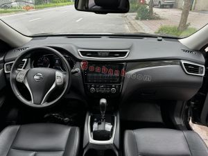 Xe Nissan X trail 2.5 SV Luxury 2020